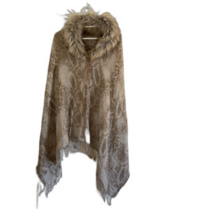 Eyeful Tapestry Fringe Cape Wrap Faux Fur Snap Neck Closure OSFA Gorgeous